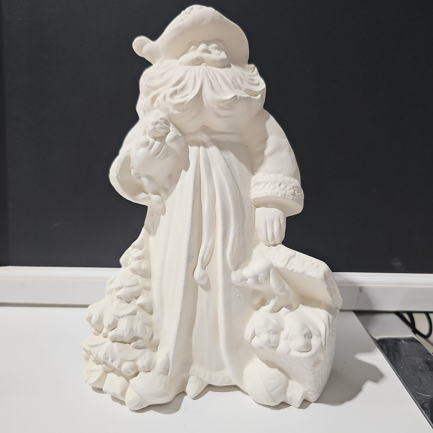 Santa with Puppies - Gare - 2268