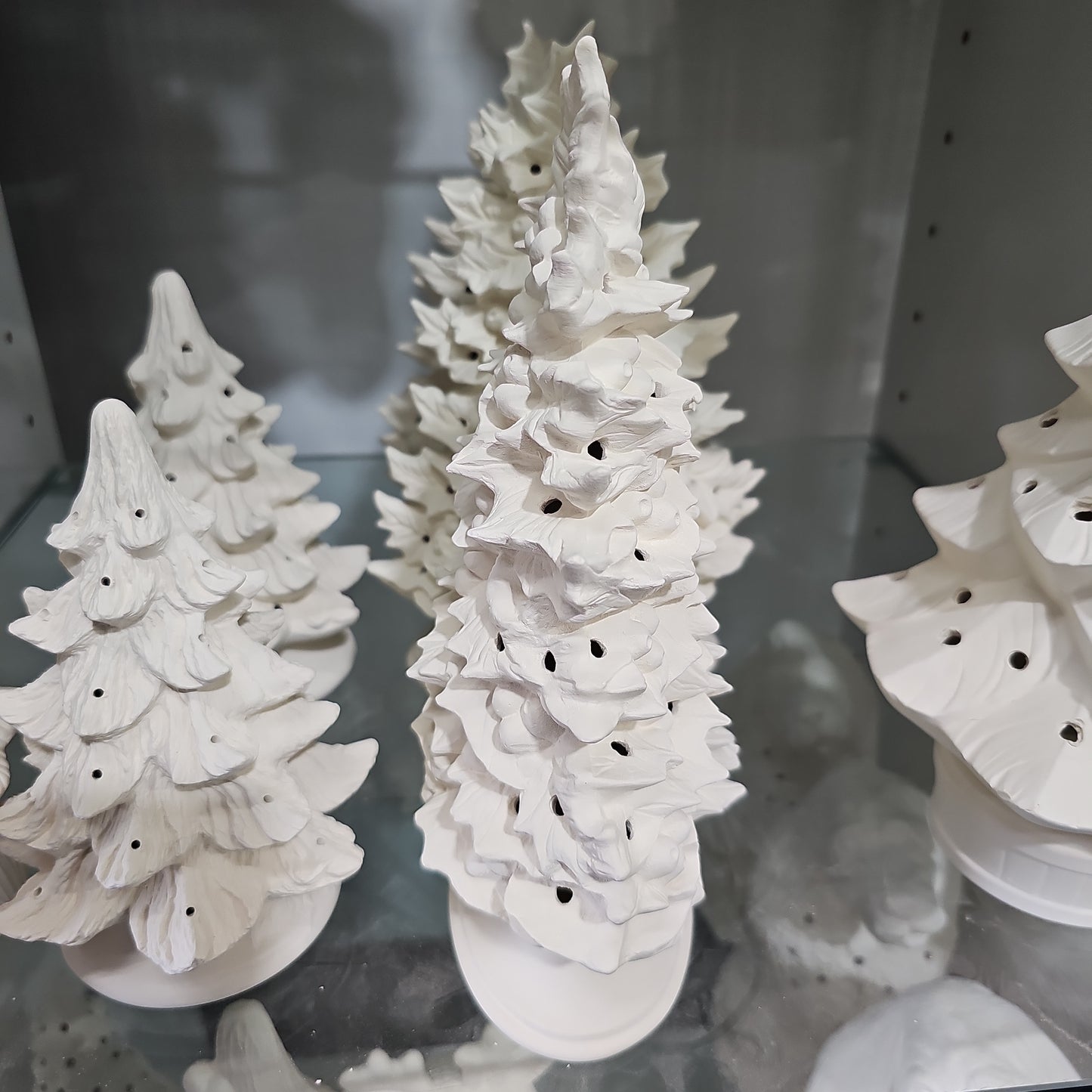 Holly Tree & Base - Nowells - 2852