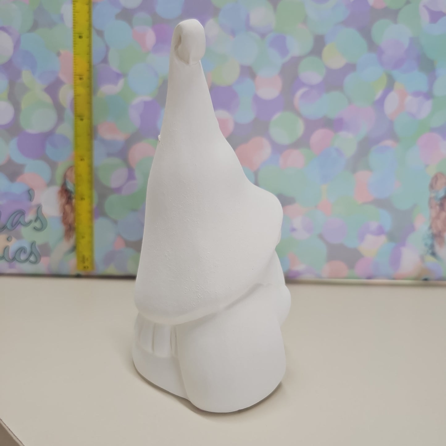 Gnome with Wreath - Clay Magic - 4229