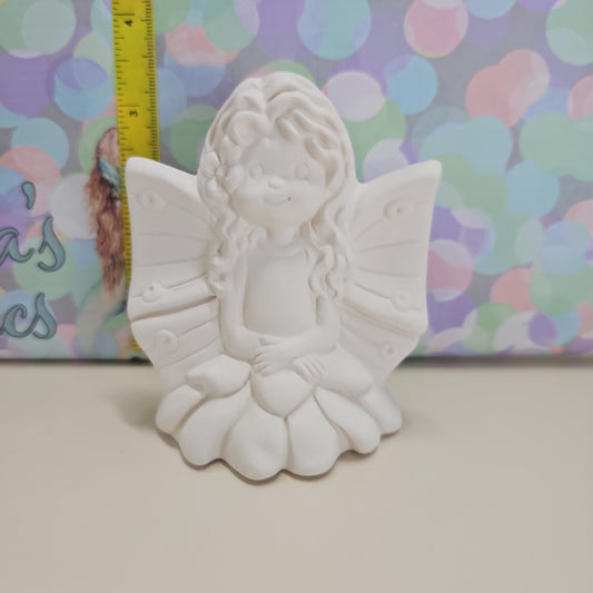 GB "Ava" Fuchsia Fairy Sitting - Clay Magic - 3849