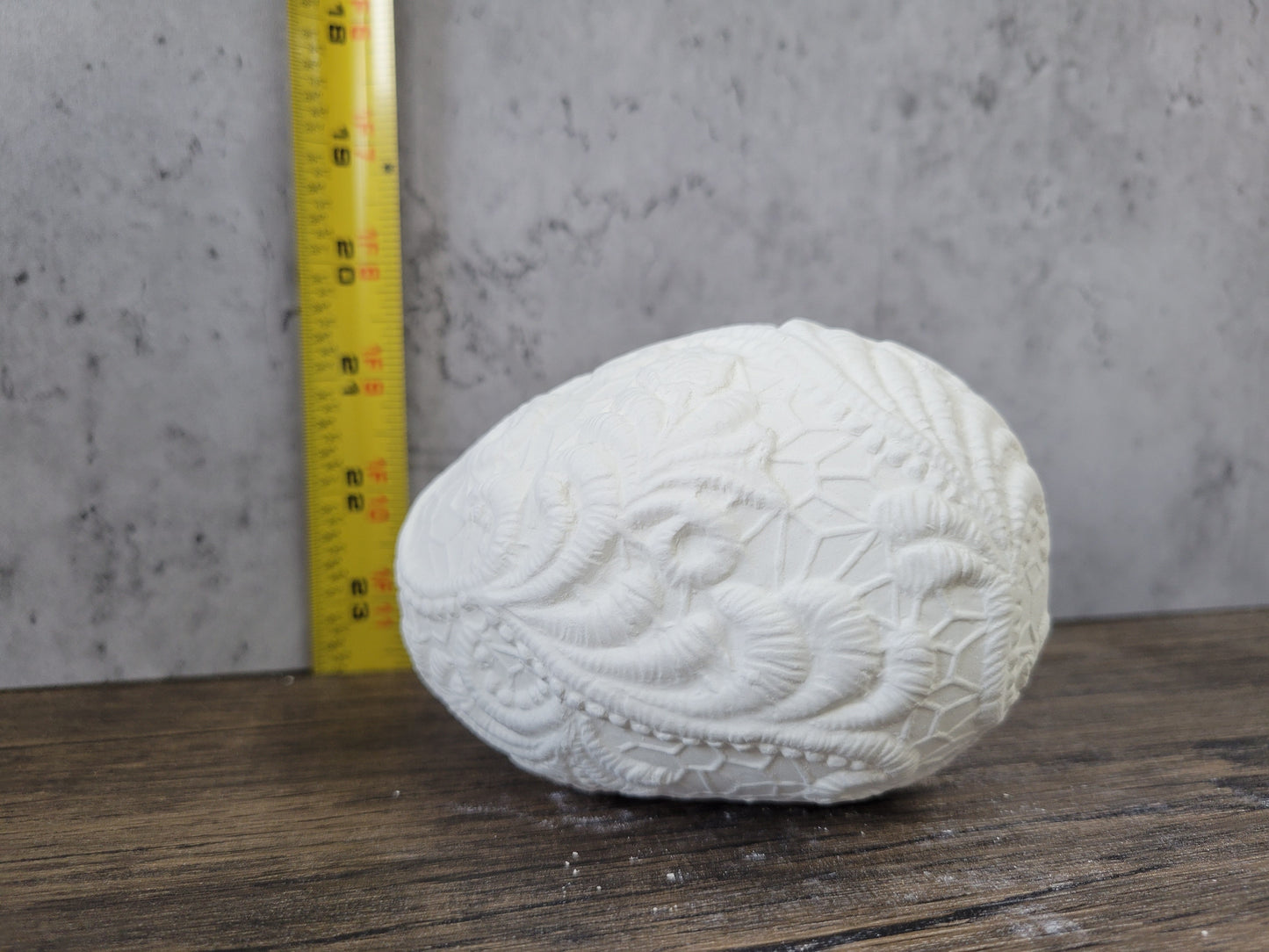 Resting Lace Egg - Boothe - 1255