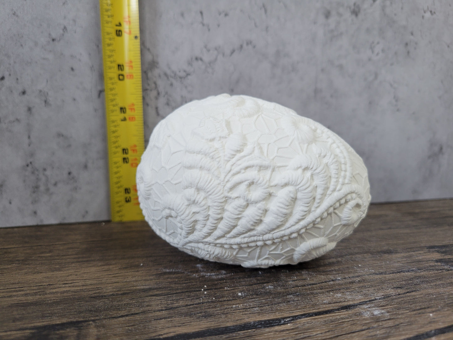 Resting Lace Egg - Boothe - 1255