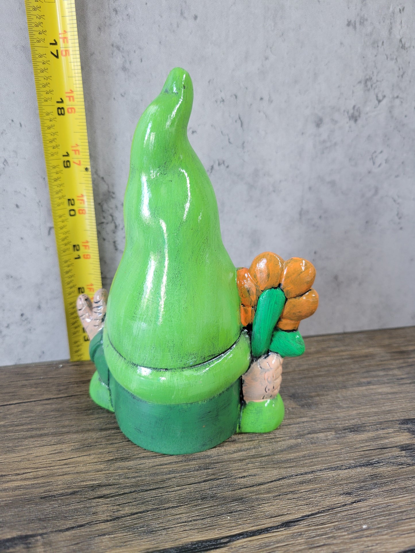 Frey with Flower (Peace Fingers) - Clay Magic - 4059