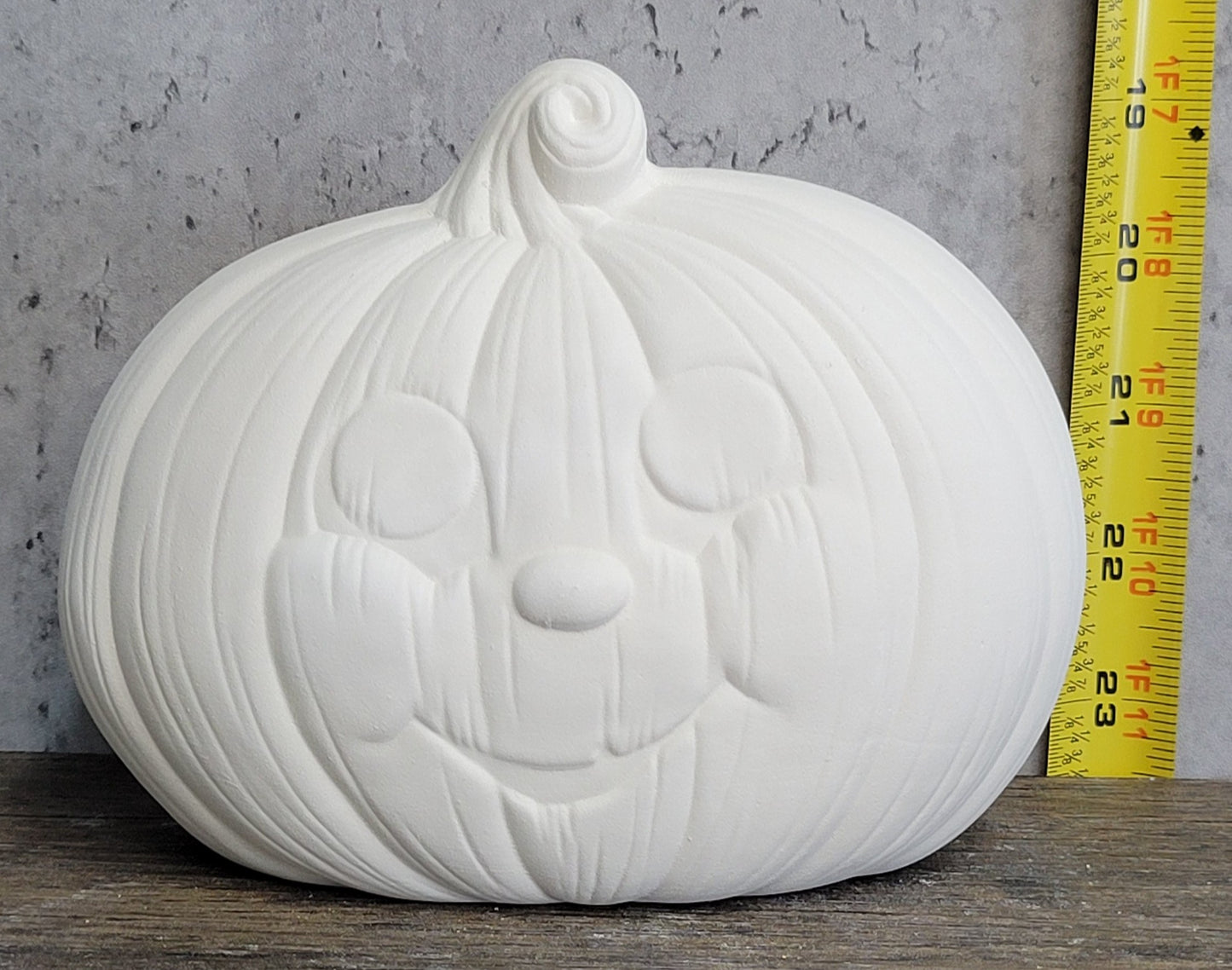 Pumpkin Sill Sitter - Clay Magic - J473