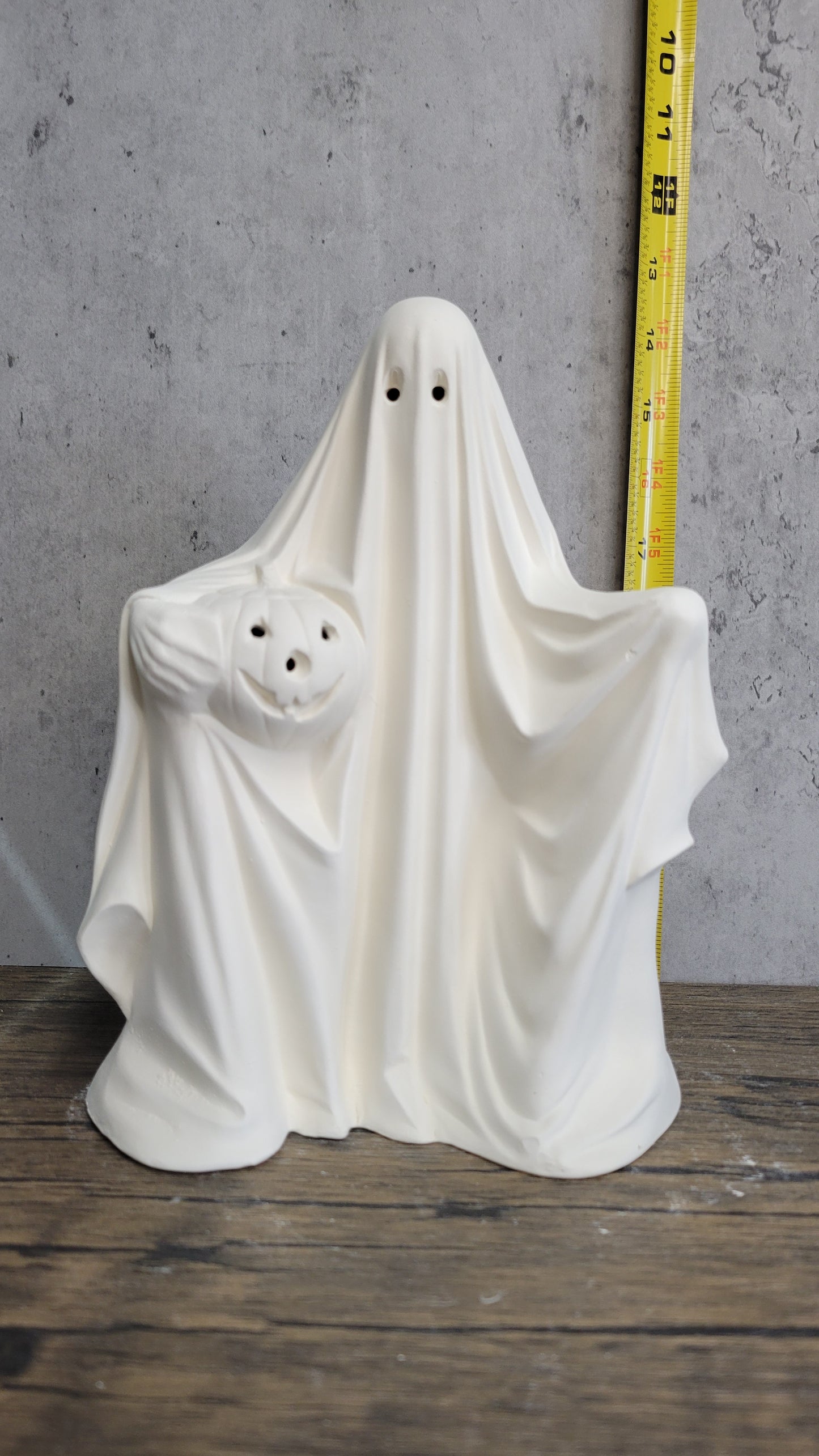 Ghost with Pumpkin - Byron - B87
