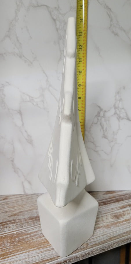 Christmas Tree & Base - Crest - C-935