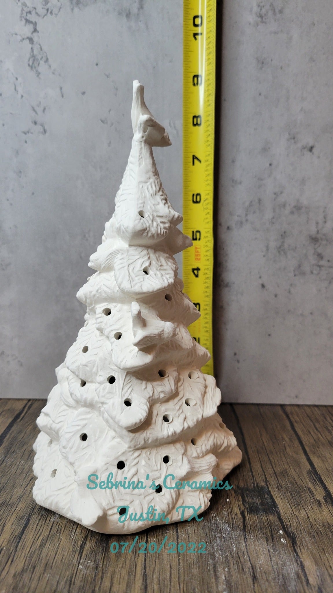 Small Bird Christmas Tree - Ceramichrome - C 1122