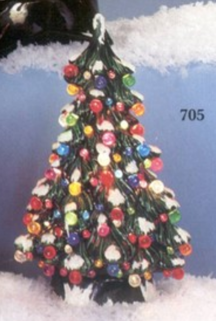Christmas Tree & Base Medium - Holland - 705